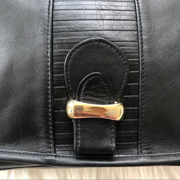 TANO VINTAGE LEATHER SHOULDER BAG IN BLACK - Picture 2 of 8